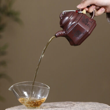Yixing Zisha Teapot [Sijunzi Zhu Ding] (Shi Hong – 310ml)
