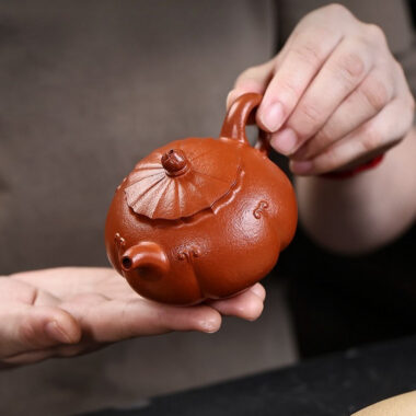 Full Handmade Yixing Zisha Teapot [Jinxiu Xishi] (Zhu Sha Zhu Ni – 150ml)