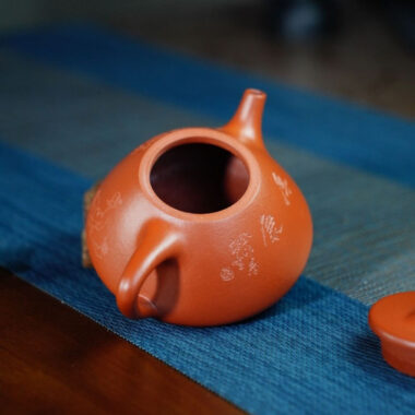 Full Handmade Yixing Zisha Teapot [Ziye Shi Piao Pot] (Zhu Ni – 140ml)