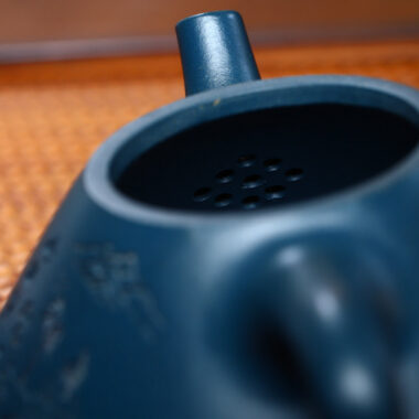 Yixing Zisha Teapot [Fengming Ziye Shi Piao] (Tian Qing Ni – 180ml)