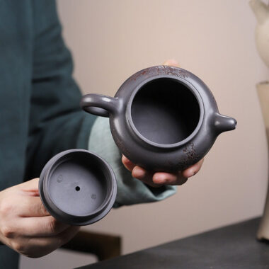Yixing Zisha Teapot [Songzhi Fanggu] (Ting Qing Ni – 250ml)