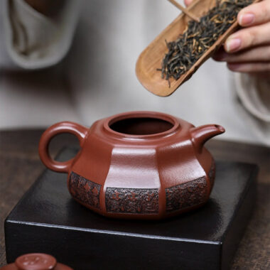 Full Handmade Yixing Zisha Teapot [Tai Chi] (Hong Pi Long – 330ml)