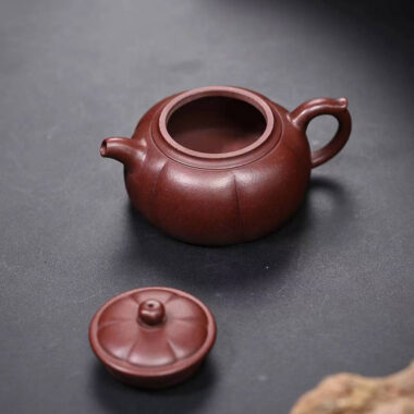 Yixing Zisha Teapot [Lotus Ban Piao] (Zi Ni – 170ml)