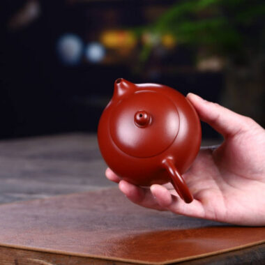 Yixing Zisha Teapot [Xishi Pot] (Dahongpao – 240ml)