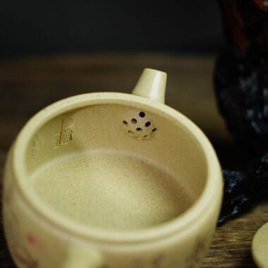 Full Handmade Yixing Zisha Teapot [Hanwa Pot] (Benson Lu Ni – 160ml)