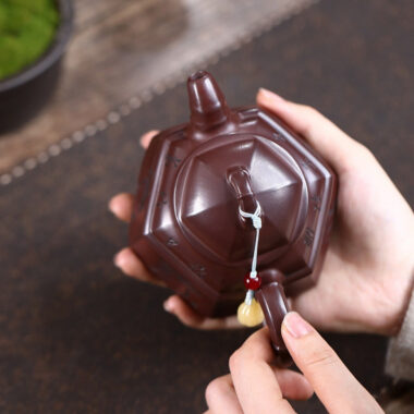 Yixing Zisha Teapot [Sijunzi Zhu Ding] (Shi Hong – 310ml)