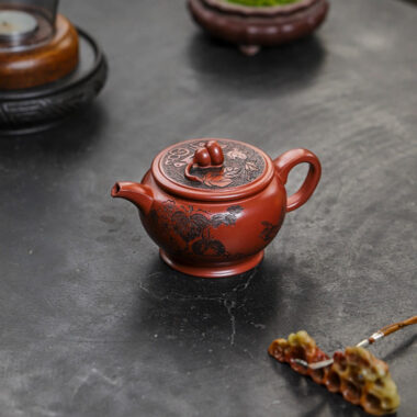 Full Handmade Yixing Zisha Teapot [Good Fortune] (Long Xue Sha – 200ml)