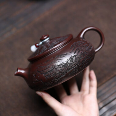Yixing Zisha Teapot [Jiangnan Han Jiang] (Gu Tong Wu Ni – 650ml)