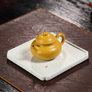 Yixing Zisha Teapot [Mini Rong Tian Pot] (Huangjin Zhn Ni – 120ml)