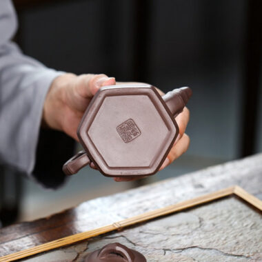 Yixing Zisha Teapot [Liufang Bamboo] (Zi Ni – 170ml)