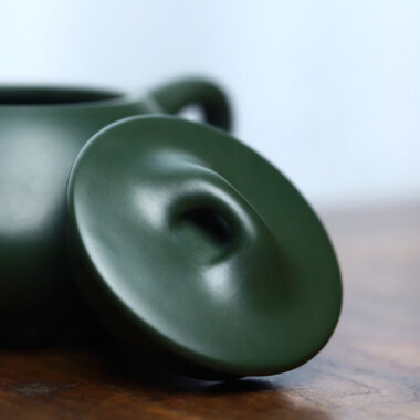 Full Handmade Yixing Zisha Teapot [Jingzhou Shi Piao Pot] (Lu Ni – 300ml)