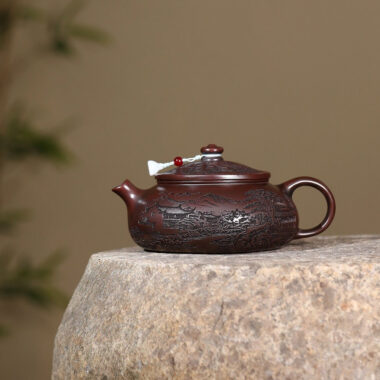 Yixing Zisha Teapot [Jiangnan Han Jiang] (Gu Tong Wu Ni – 650ml)