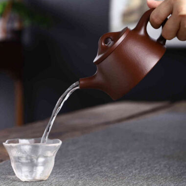 Full Handmade Yixing Zisha Teapot [Bawang Shi Piao Pot] (Zi Ni – 160ml)