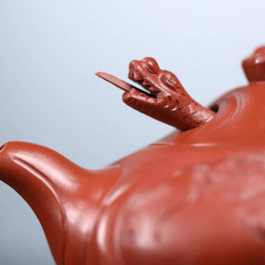 Full Handmade Yixing Zisha Teapot [Carp Dragon Pot] (Zhu Ni – 220/350ml)