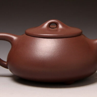 Full Handmade Yixing Zisha Teapot [Jingzhou Shi Piao Pot] (Zi Ni – 370ml)