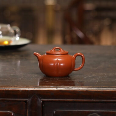 Full Handmade Yixing Zisha Teapot [Jin Nang Pot] (Zhao Zhuang Zhu Ni- 190ml)
