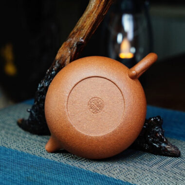 Full Handmade Yixing Zisha Teapot [Fanggu Pot] (Jiang Po Ni – 180ml)