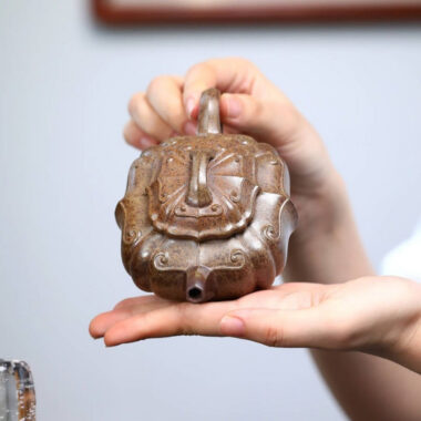 Full Handmade Yixing Zisha Teapot [Jinnang Ruyi Pot] (Di Cao Qing Firewood Fired – 180ml)