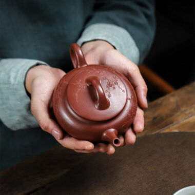 Full Handmade Yixing Zisha Teapot [Han Xiang] (Hong Pi Long – 350ml)