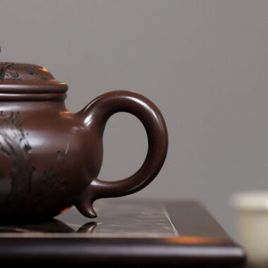 Yixing Zisha Teapot [Frangrant Fanggu] (Zi Ni – 260ml)