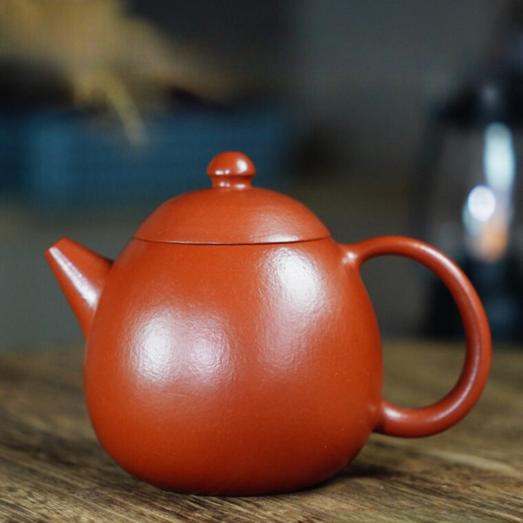 Full Handmade Yixing Zisha Teapot [Dragon Egg Pot] (Zhu Ni – 220ml)