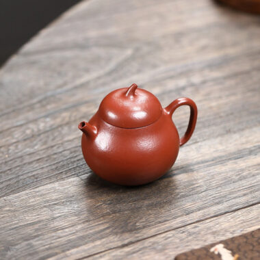 Yixing Zisha Teapot [Mini Eggplant Pot] (Wrinkled Skin Zhu Ni – 100ml)