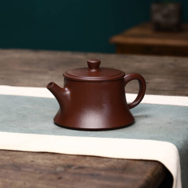 Full Handmade Yixing Zisha Teapot [Zhu Chu Pot] (Zi Ni – 200ml)