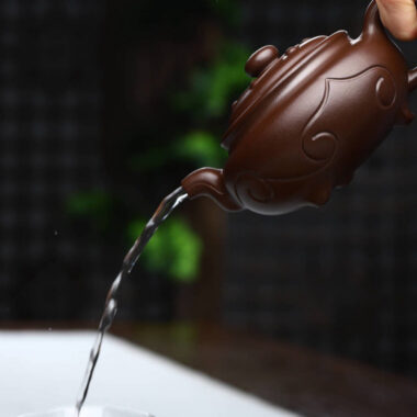 Full Handmade Yixing Zisha Teapot [3 Legs Ruyi Pot] (Shi Hong – 230ml)