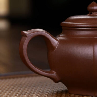 Full Handmade Yixing Zisha Teapot [Liufang Xiao Ying Pot] (Di Cao Qing – 280ml)