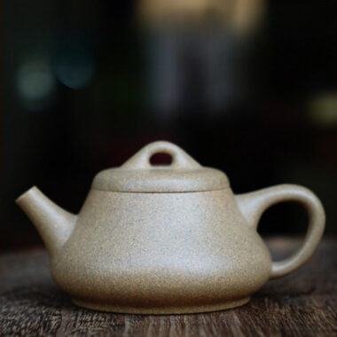 Full Handmade Yixing Zisha Teapot [Xin Piao Pot] (Qing Duan Ni – 180ml)