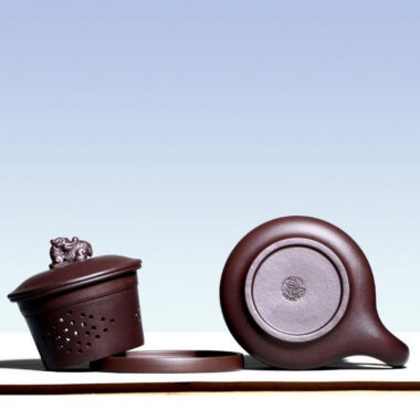 Yixing Zisha Tea Mug with Filter [Dragon] (Zi Ni – 410ml)