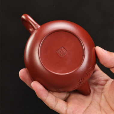 Full Handmade Yixing Zisha Teapot [Yuan Zhu Pot] (Dahongpao- 240ml)