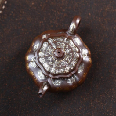 Full Handmade Yixing Zisha Teapot [Bafang Ruyi] (Zi Ni – 190ml)