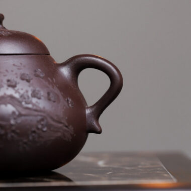 Yixing Zisha Teapot [Fragrant Eggplant] (Zi Ni – 250ml)