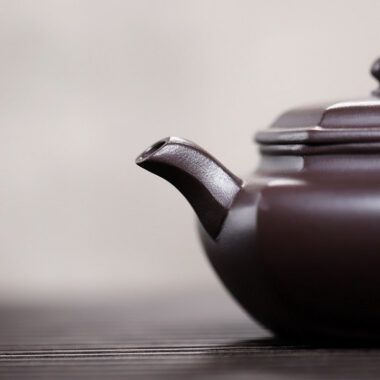 Yixing Zisha Teapot [Liufang Fanggu] (Zi Ni – 200ml)