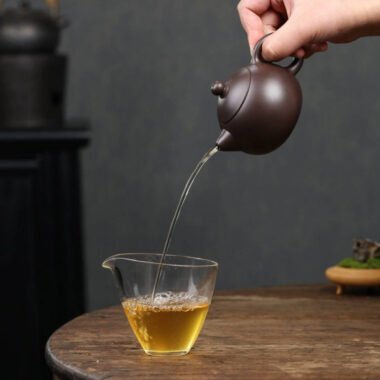 Full Handmade Yixing Zisha Teapot [Xishi Pot] (Lao Zi Ni – 200ml)
