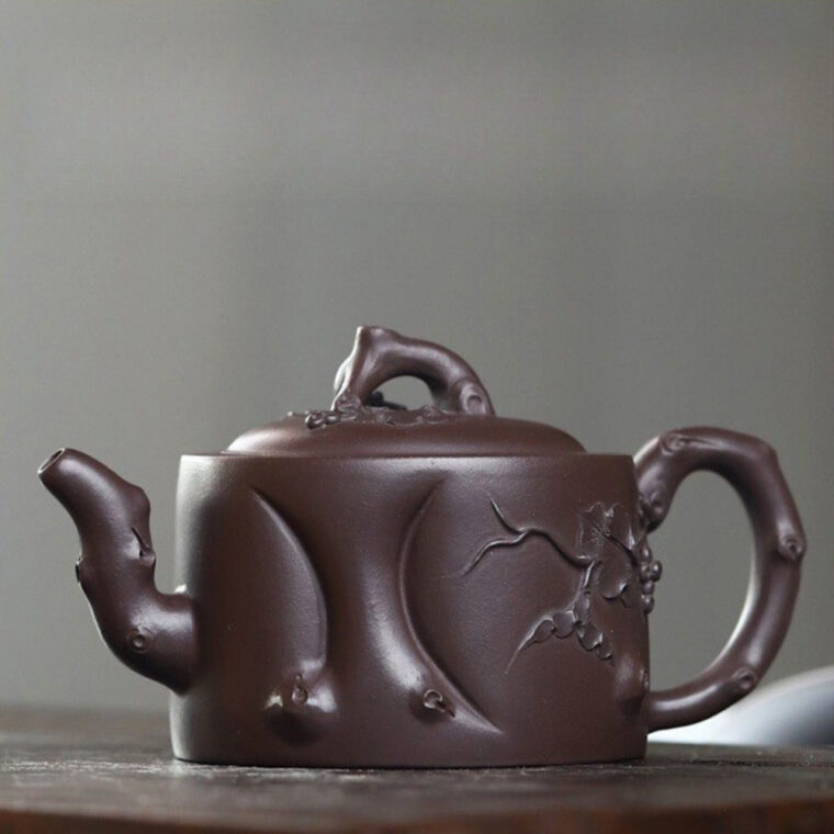Full Handmade Yixing Zisha Teapot [Grape Stump Pot] (Lao Zi Ni – 180ml)
