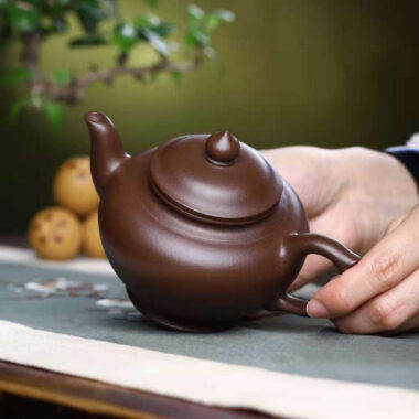 Full Handmade Yixing Zisha Teapot [Xiao Ying Pot] (Zi Ni – 260ml)