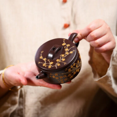 Yixing Zisha Teapot [Meixiang Hanwa] (Zi Ni – 170ml)