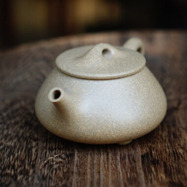 Full Handmade Yixing Zisha Teapot [Jingzhou Shi Piao Pot] (Qing Duan Ni – 190ml)