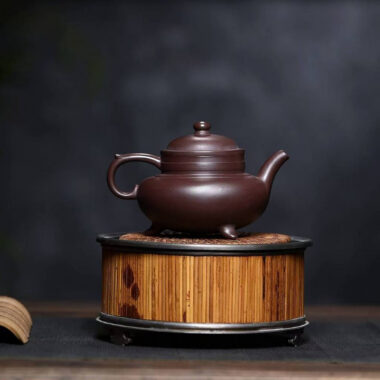 Yixing Zisha Teapot [San Zu Ao Xue] (Zi Ni – 230ml)