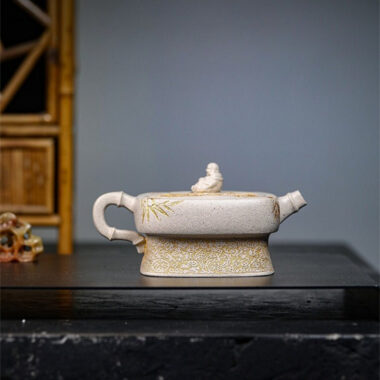 Full Handmade Yixing Zisha Teapot [Enjoy] (Bai Duan Ni – 280ml)