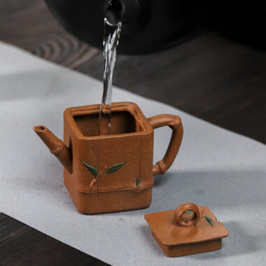 Full Handmade Yixing Zisha Teapot [Zhu Yun Sifang] (Jin Jiang Po Ni – 100ml)