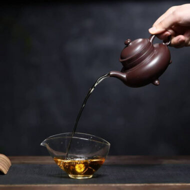 Yixing Zisha Teapot [San Zu Ao Xue] (Zi Ni – 230ml)