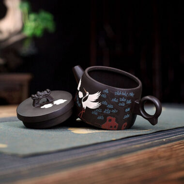 Yixing Zisha Teapot [Auspicious Crane] (Hei Ni – 190ml)