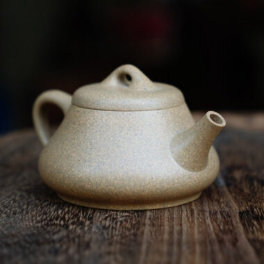 Full Handmade Yixing Zisha Teapot [Xin Piao Pot] (Qing Duan Ni – 180ml)
