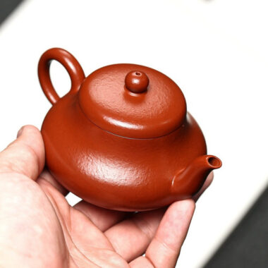 Full Handmade Yixing Zisha Teapot [Junde Pot] (Dahongpao – 130ml)