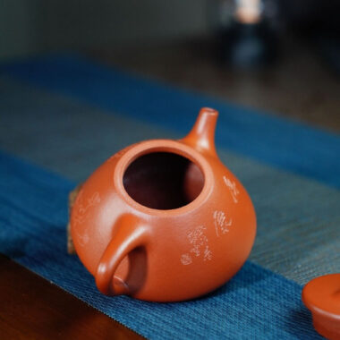 Full Handmade Yixing Zisha Teapot [Ziye Shi Piao Pot] (Zhu Ni – 140ml)