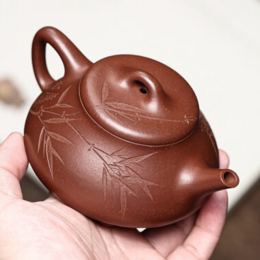 Full Handmade Yixing Zisha Teapot [Chu Piao Pot] (Di Cao Qing – 220ml)