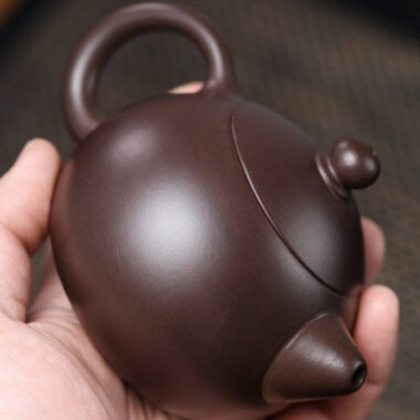 Full Handmade Yixing Zisha Teapot [Xishi Pot] (Lao Zi Ni – 200ml)